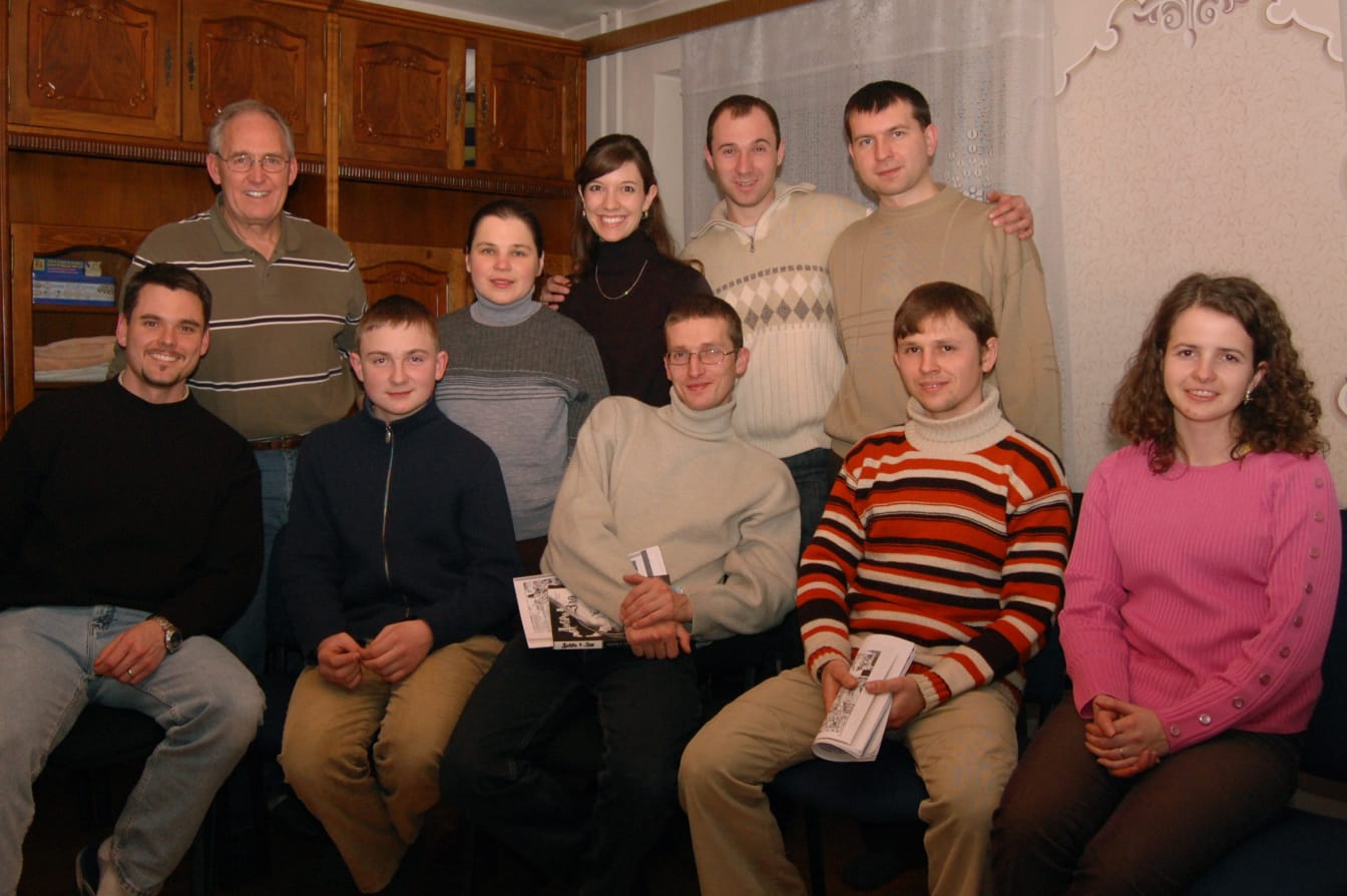 Standing (from left to right): Jessie, Evelina, Kelsie, Taras, Roman. Sitting: Joshua, Bohdan, Marian, Roman, Anya. (Click the picture to enlarge.)