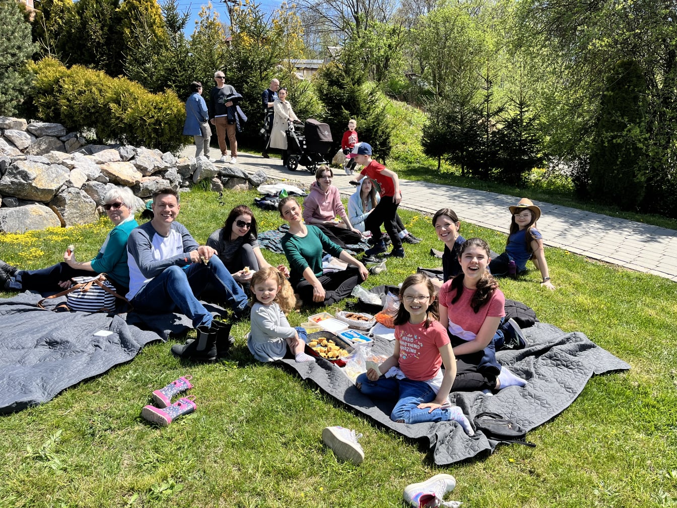 A picnic in Žilina with our UK friends, the Sweeney&rsquo;s