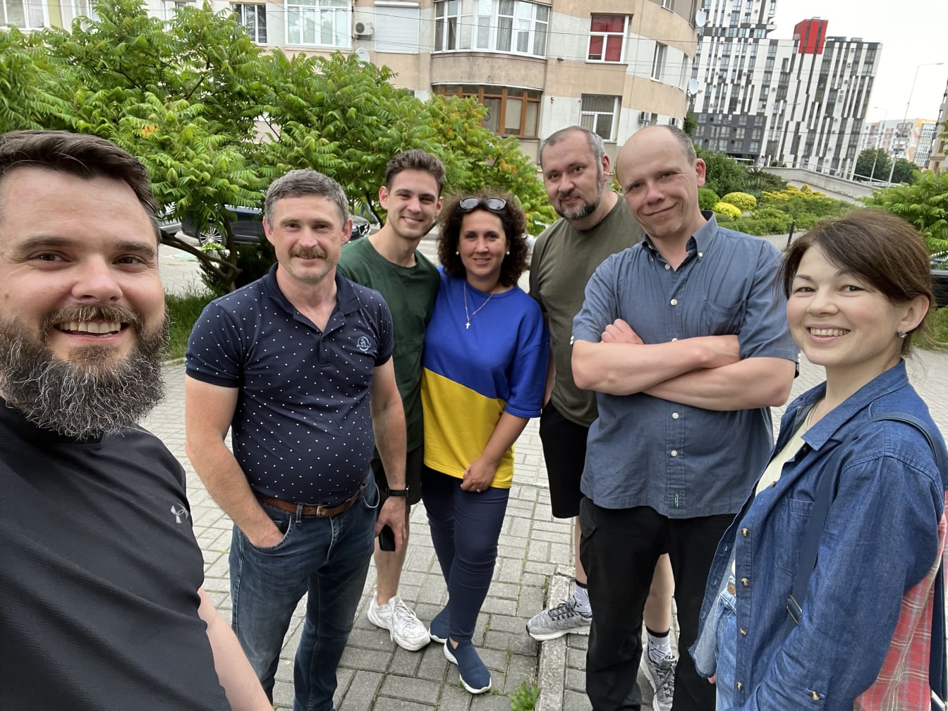 What a blessing to be met at our house by such a great crew from our church in L’viv! Thanks to their help, we got the vans unloaded in record time.