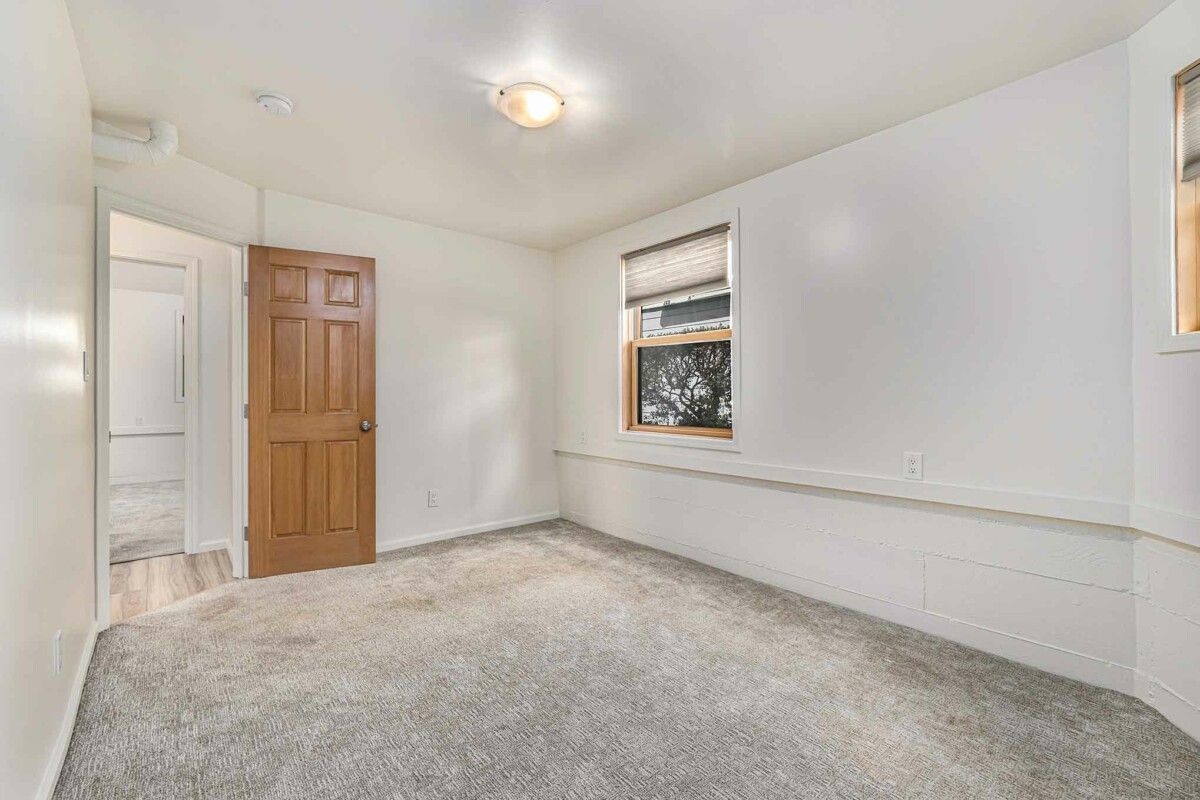 1703 Broadway 