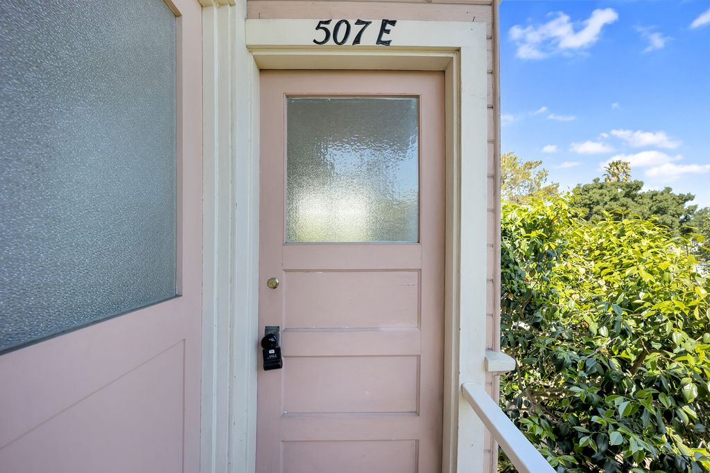 507 Santa Clara Ave #E