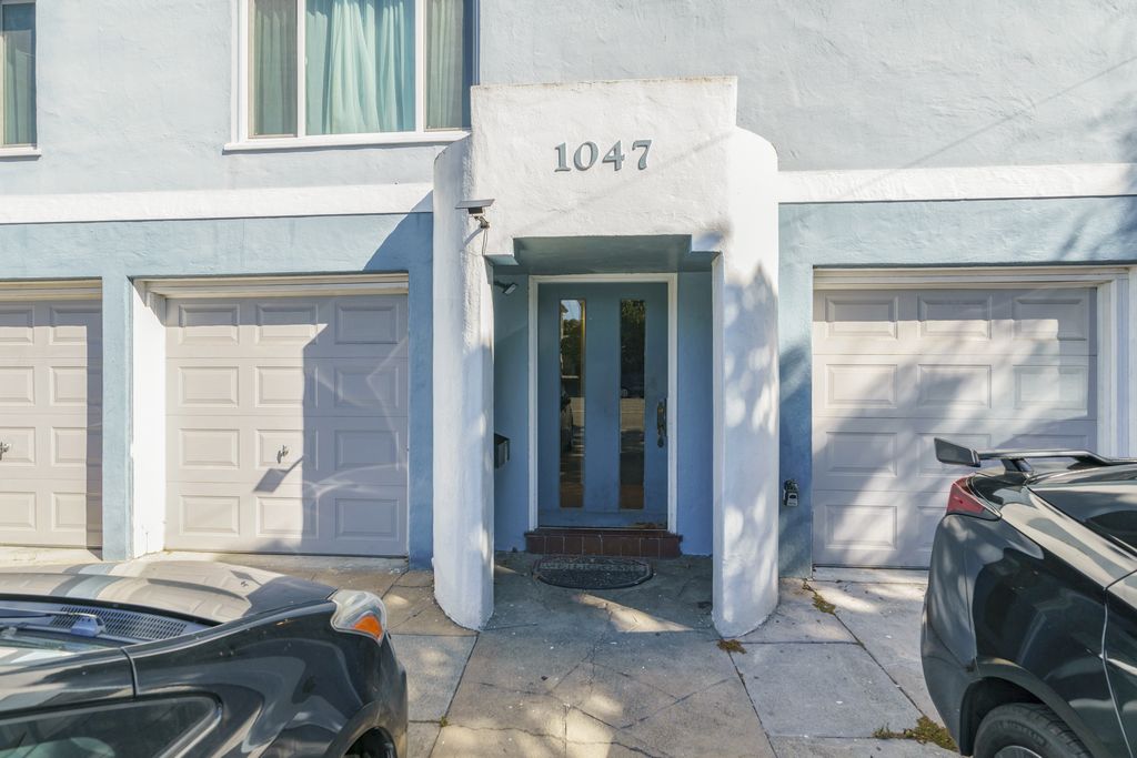 1047 Santa Clara Ave #1