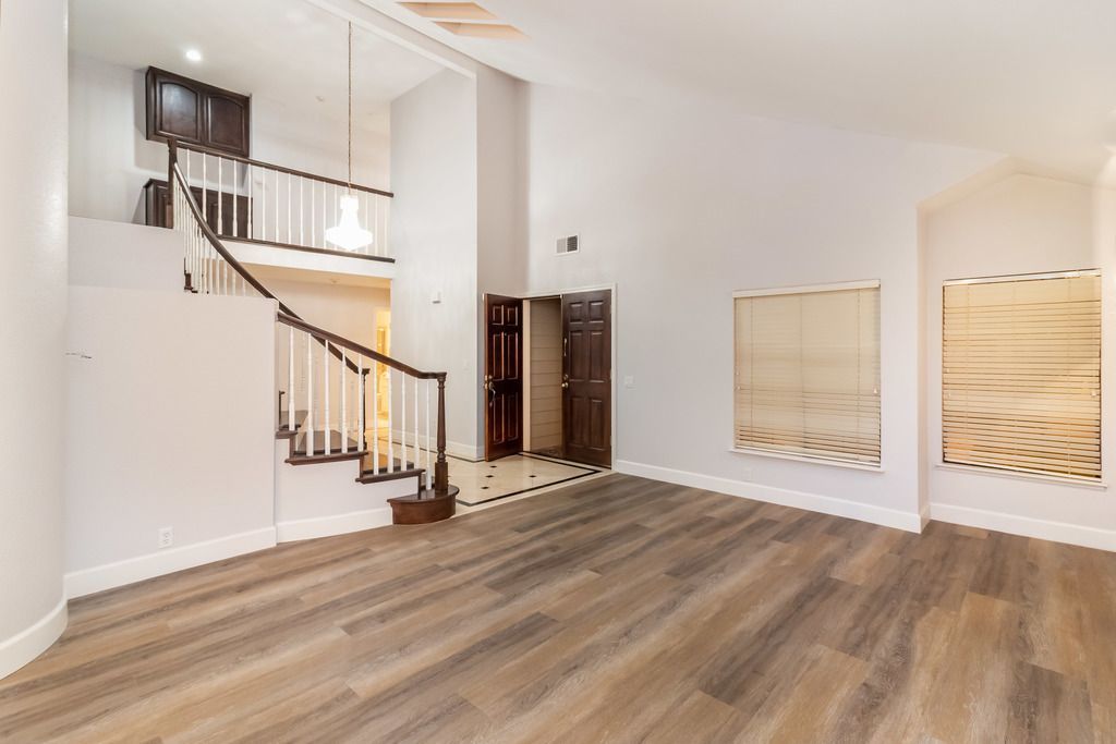 10 Tipperary Ct