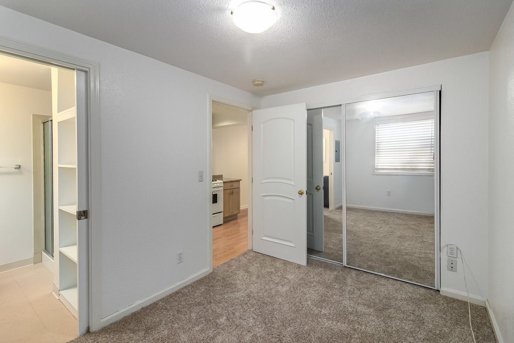 935 Central Ave #E