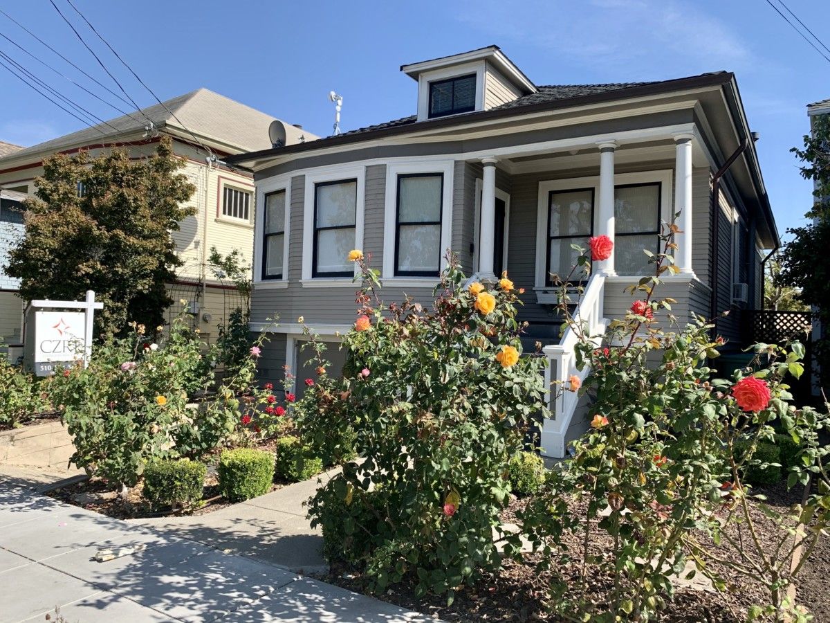 1208 High Street 