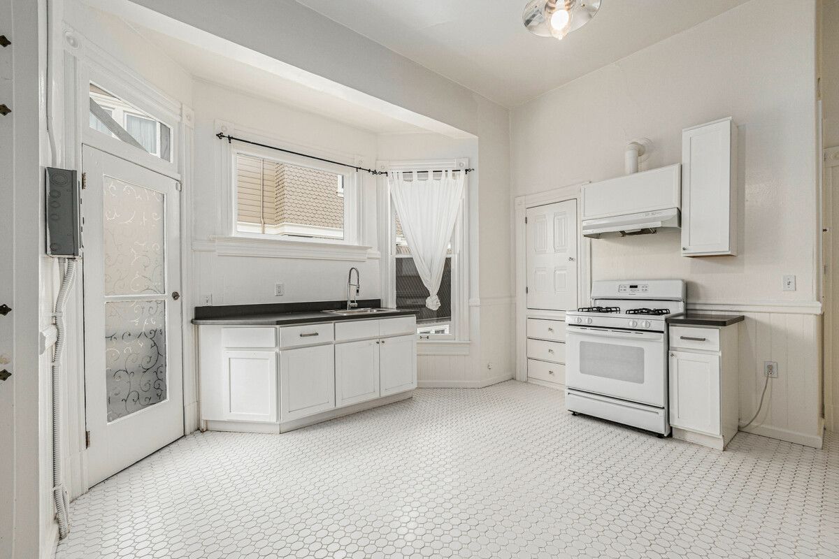 1535 Benton Street #1
