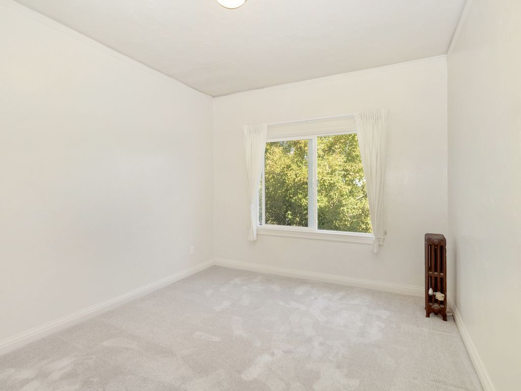 615 Central Ave #301