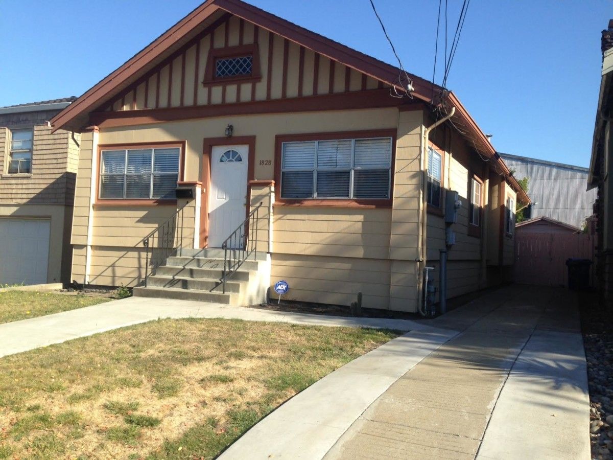 1828 Elm Street