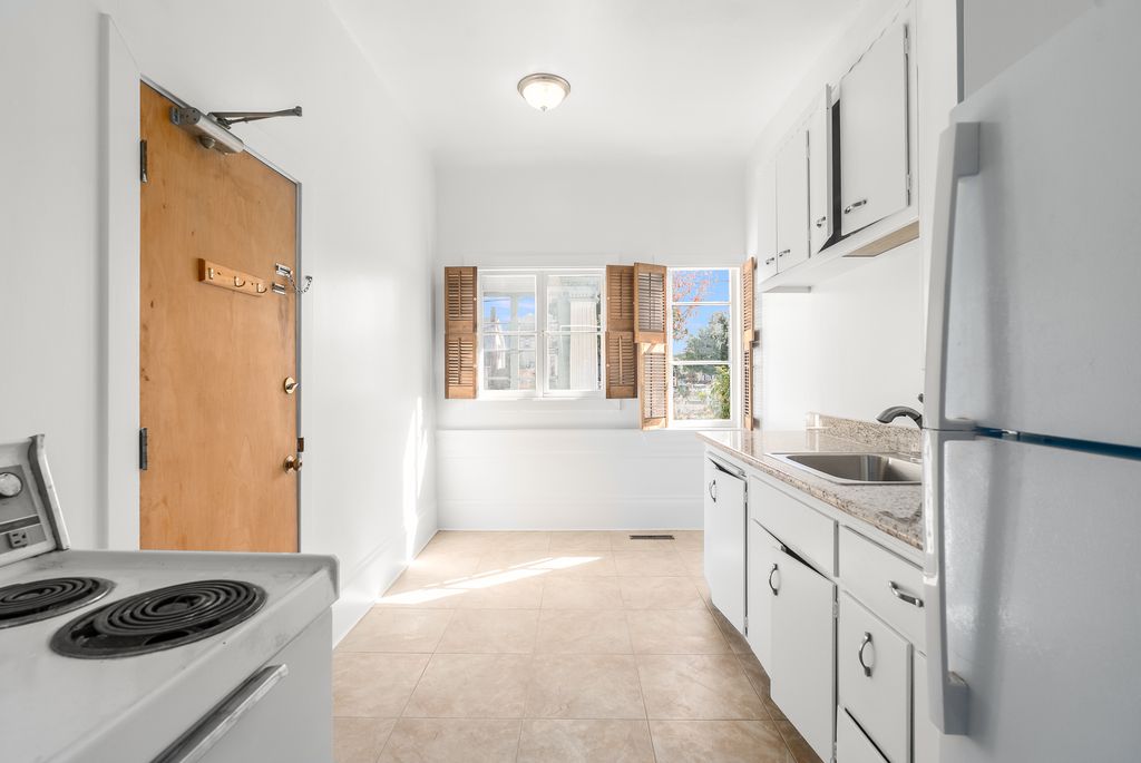 1631 Santa Clara Ave 