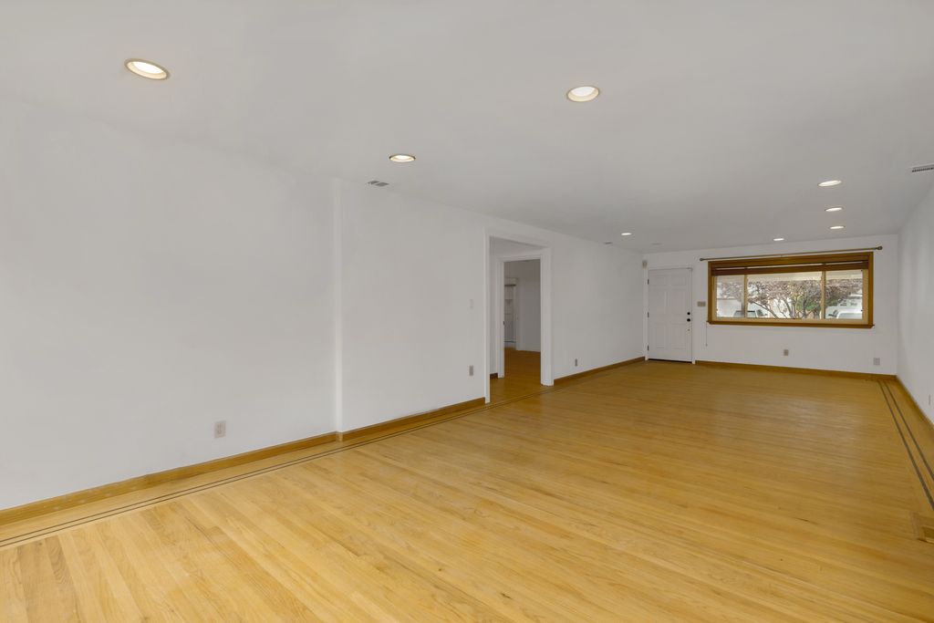 3462 Figueroa Drive 