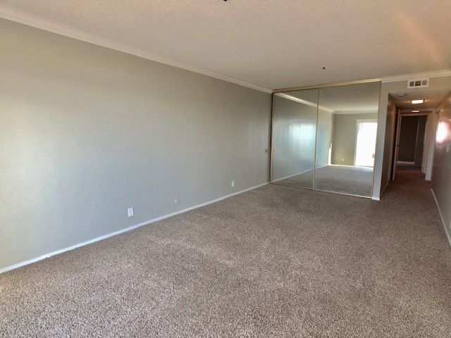 933 Shoreline Drive #307