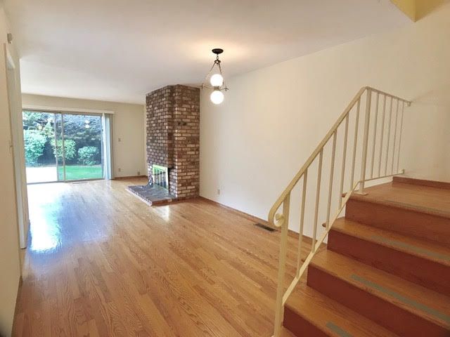 2713 Bayview Drive