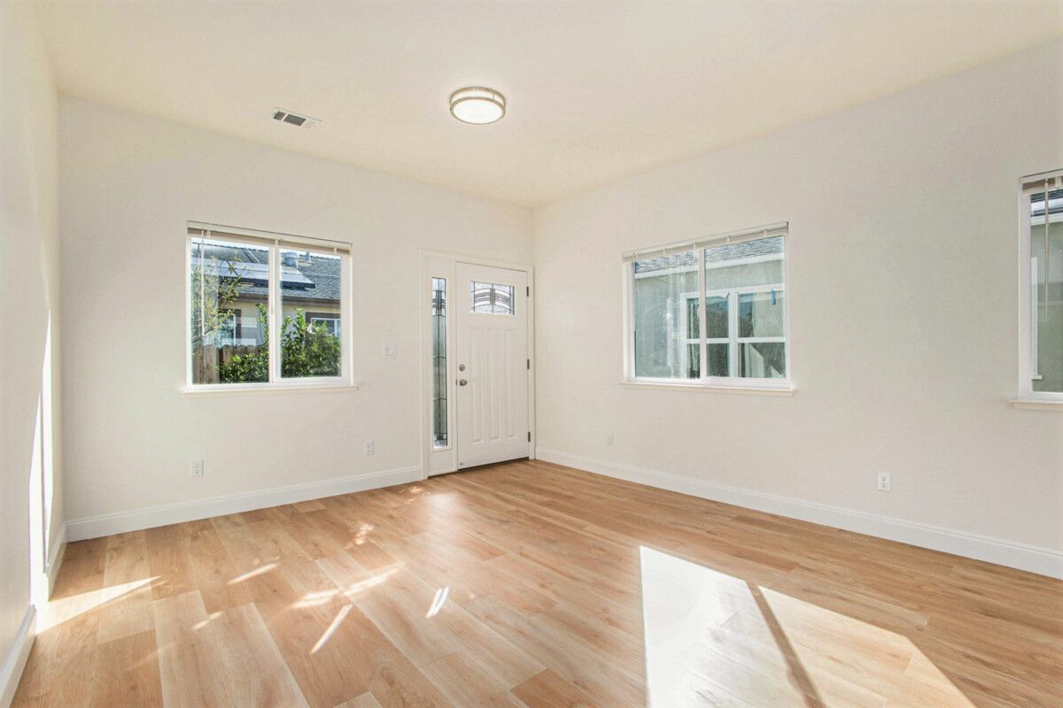15070 Churchill Street - ADU