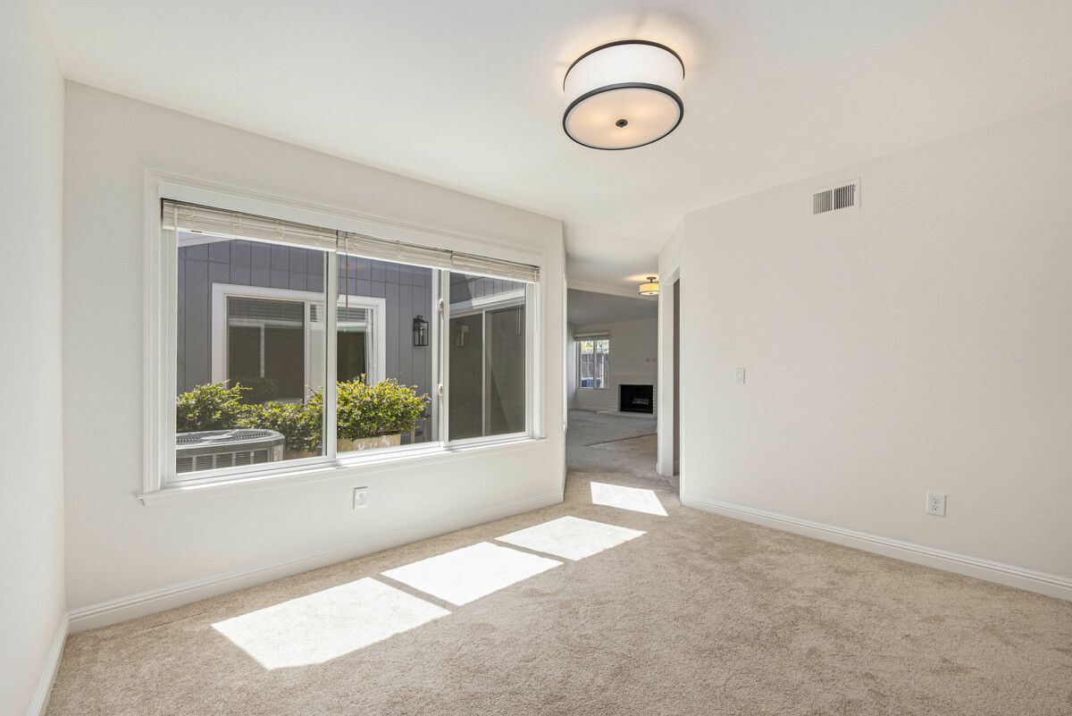 139 Weymouth Ct