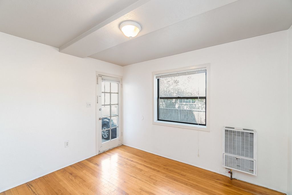 739 Santa Clara Ave #C