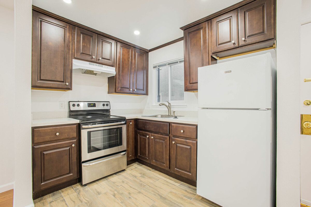 137 Montecito Ave #203 