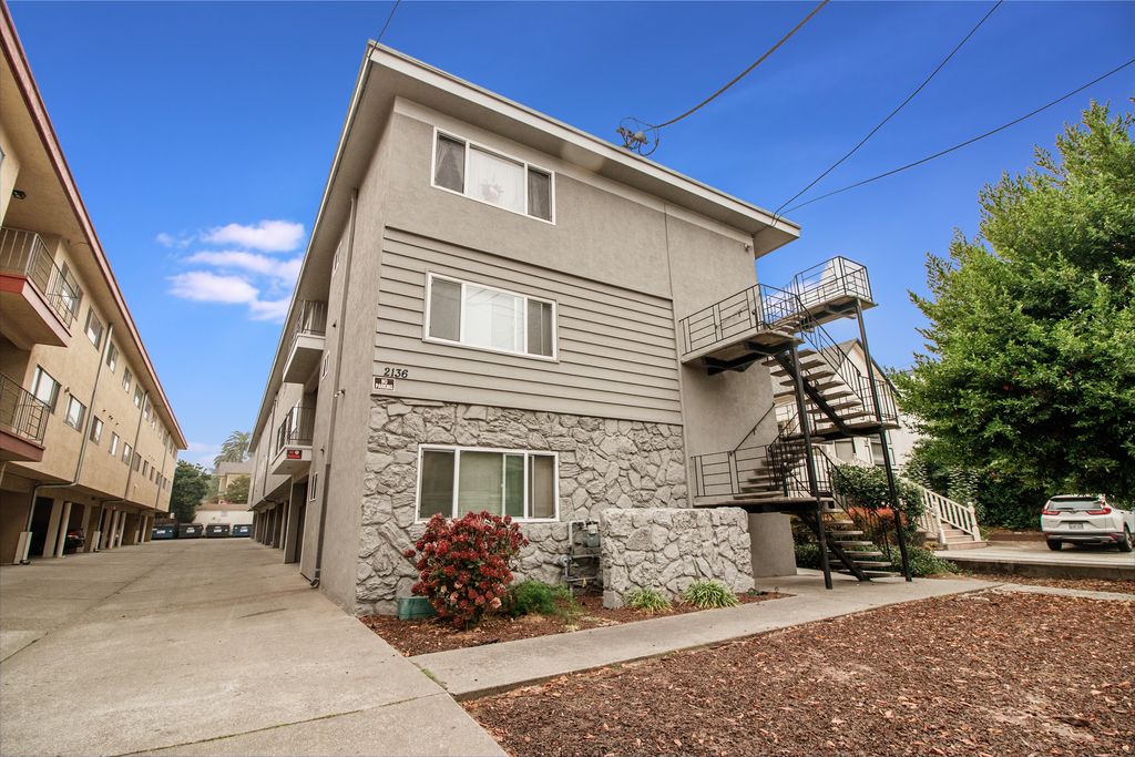 2136 Lincoln Ave #P 
