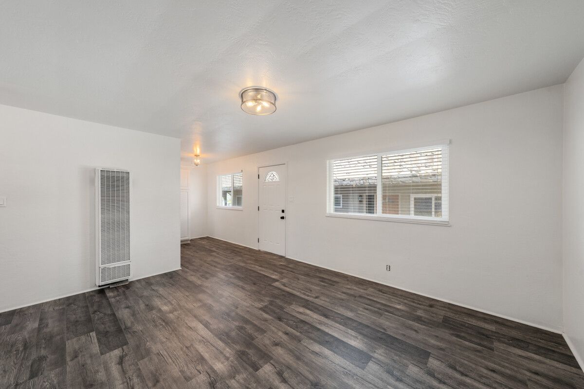 8 Whitmore Place #2