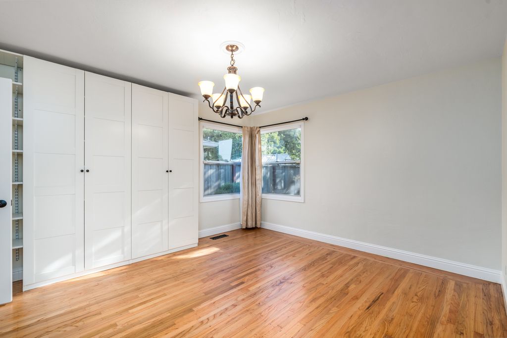 3230 Calhoun Street 