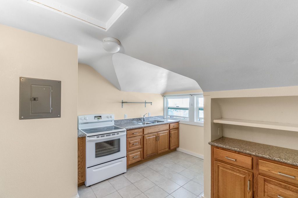 1625 Central Ave #D