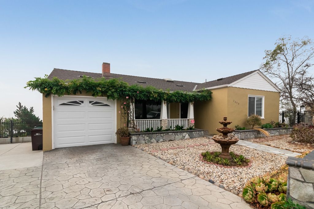 2400 Easy Street 