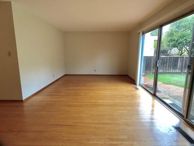 2713 Bayview Drive