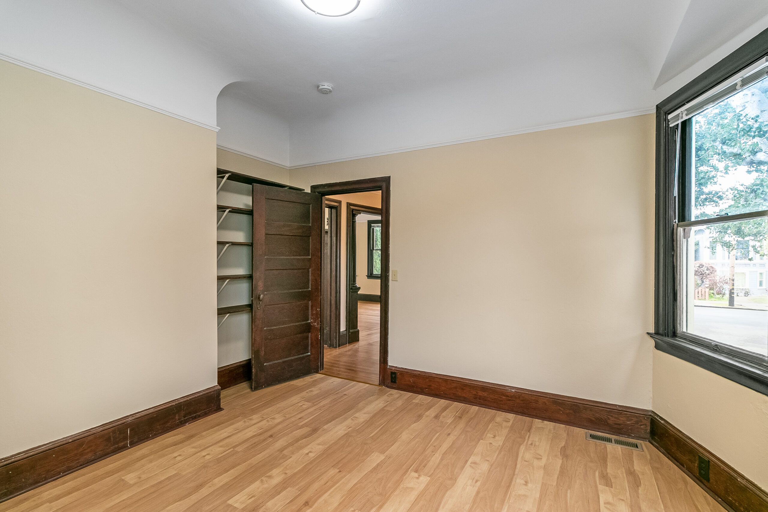 1149 Park Ave