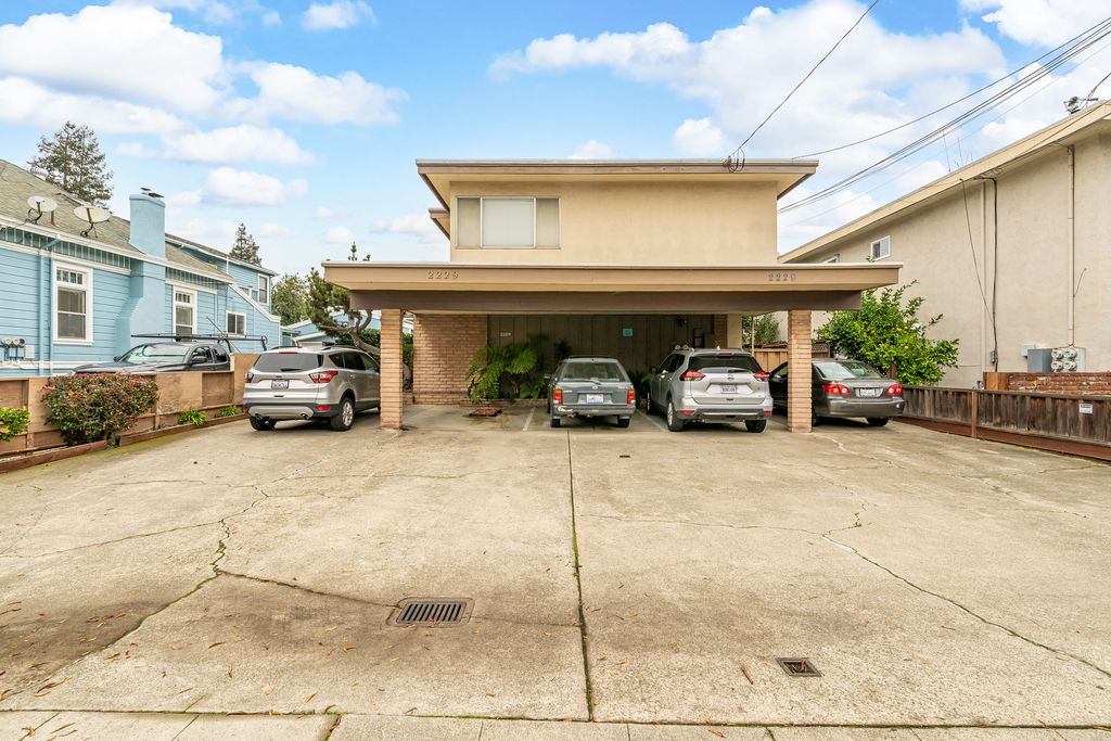 2229 Clinton Ave #C
