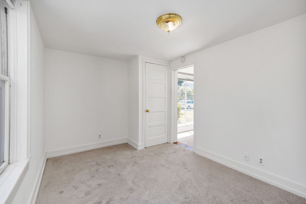 507 Santa Clara Ave #D