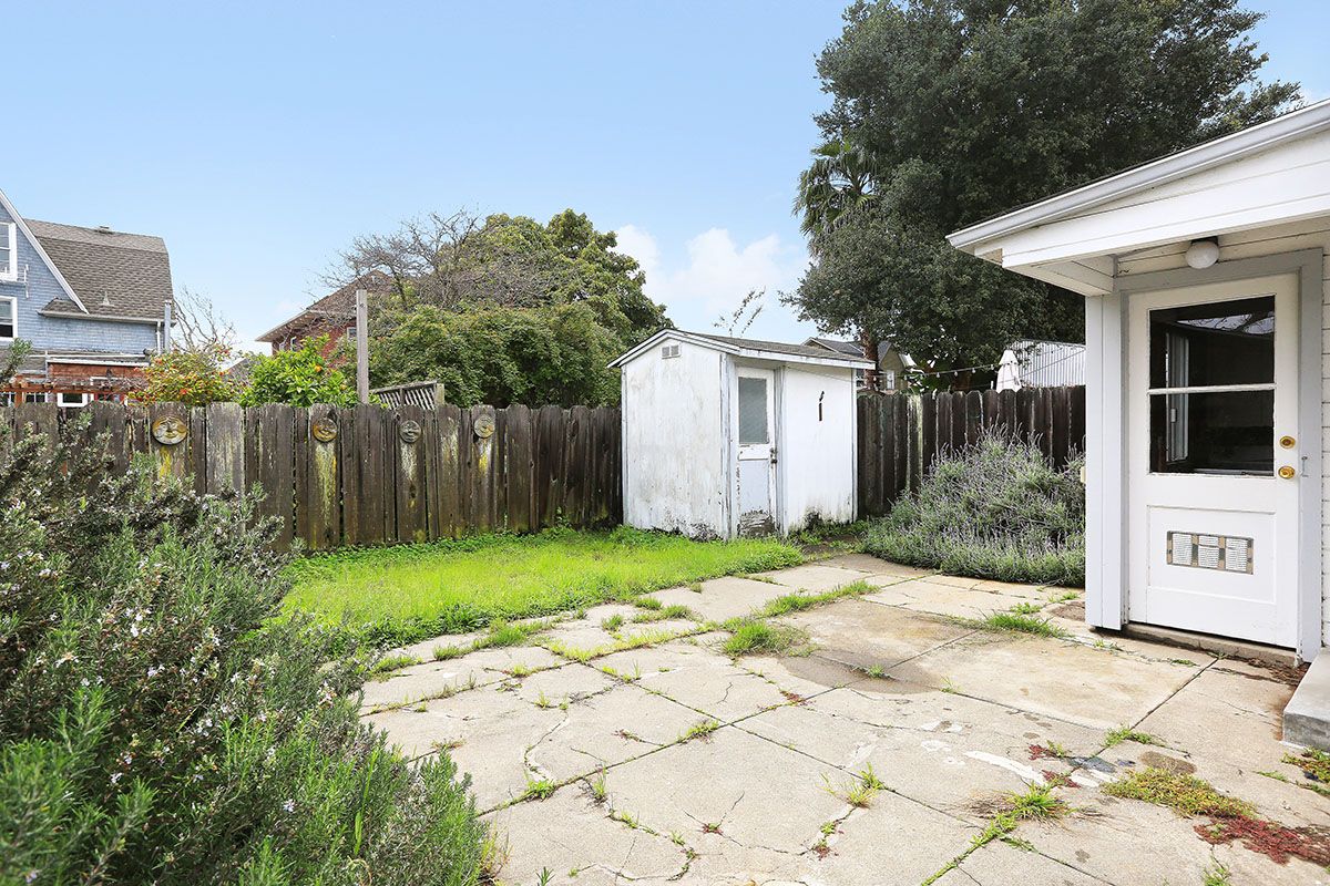 322 Lincoln Avenue