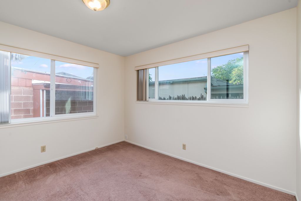 1337 Pearl Street #E