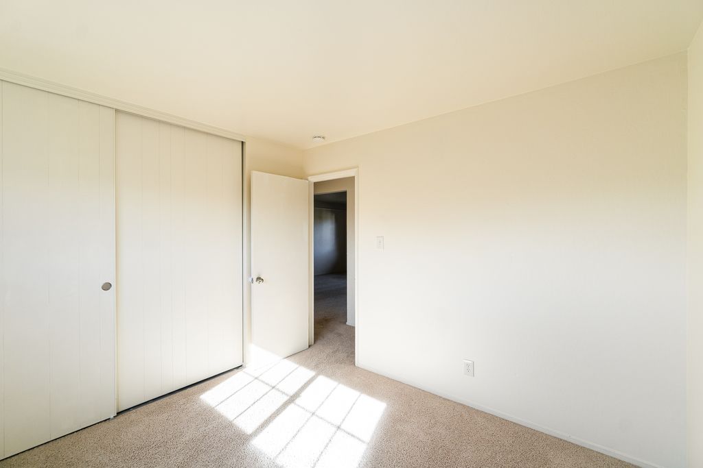2045 Santa Clara Ave 