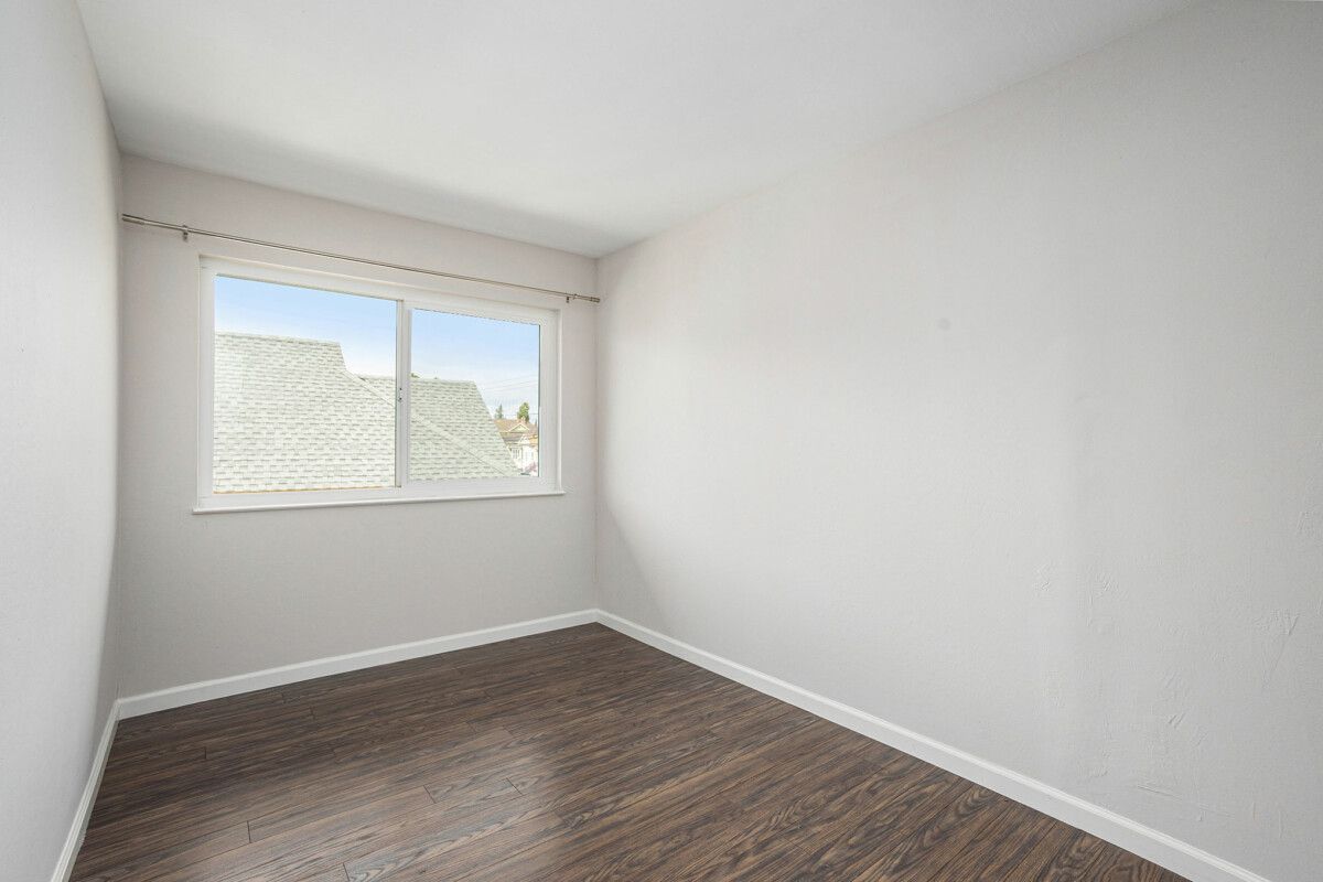 2136 Lincoln Avenue #L