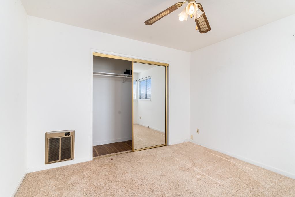 2114 Clinton Ave #C