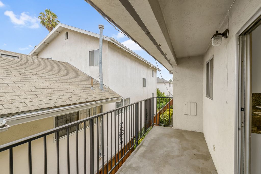 1336 Broadway #C
