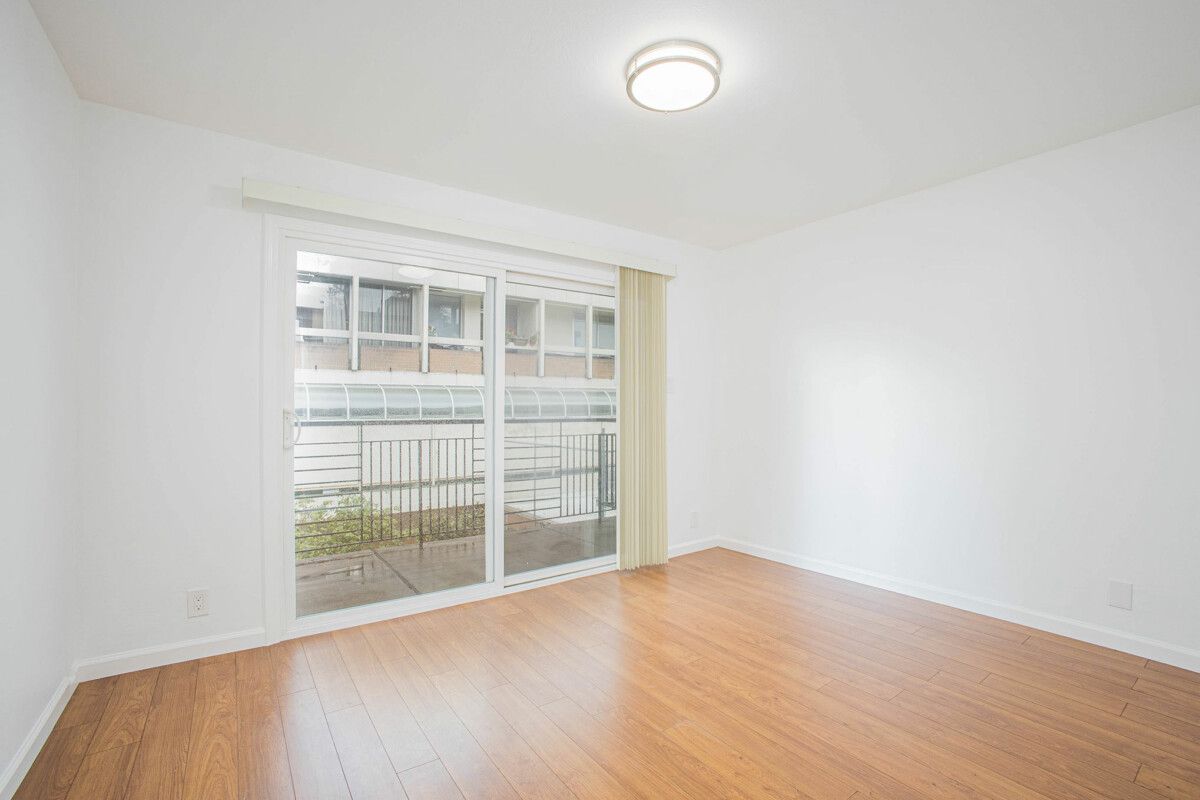 137 Montecito Ave #203 