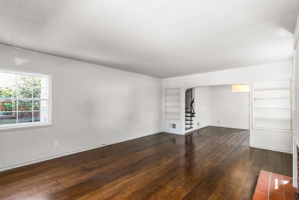 2934 Windsor