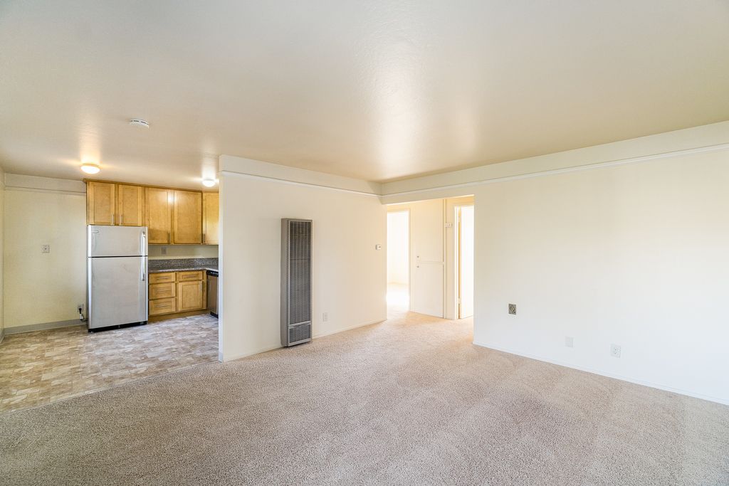 2045 Santa Clara Ave 