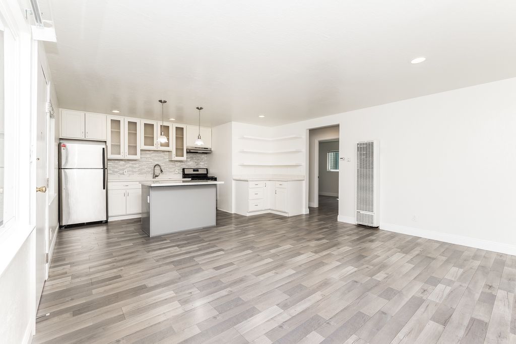 1804 Santa Clara Ave #E