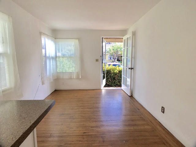 1537 Everett Street #2