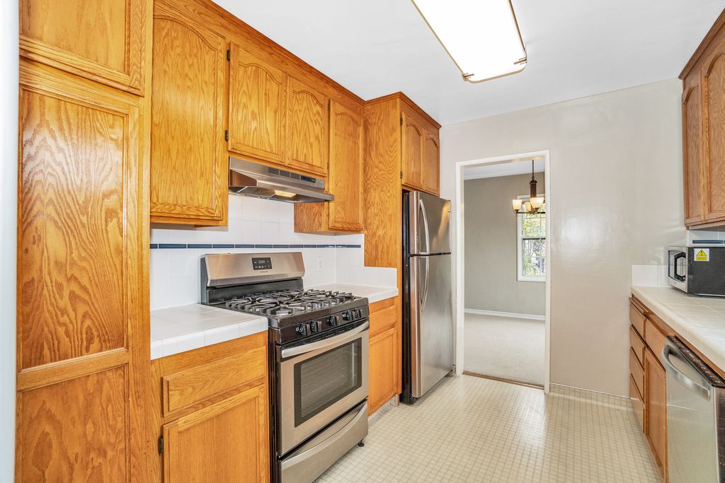 1157 Broadway #C