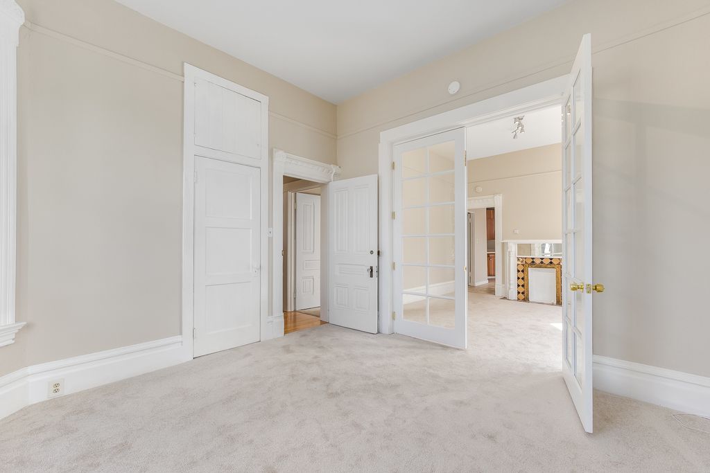 1718 Lincoln Ave - Lower unit 