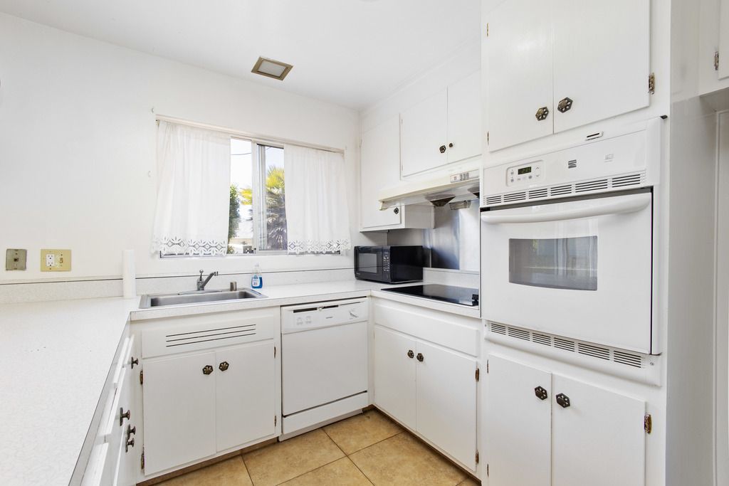 405 Whitehall Road