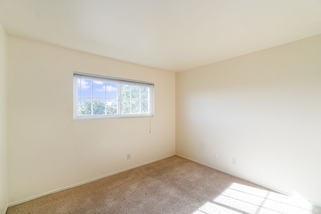 2045 Santa Clara Ave 