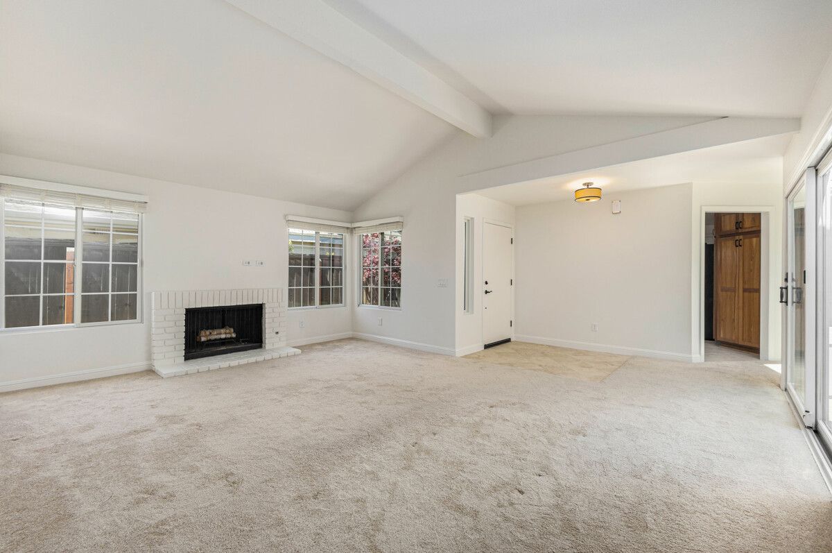 139 Weymouth Ct