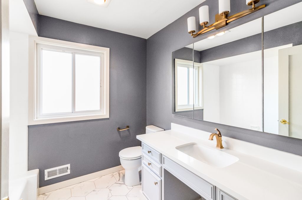 2934 Windsor