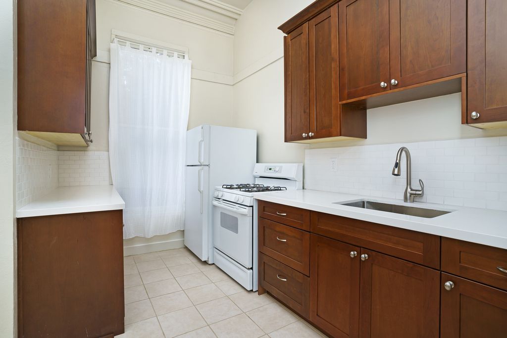 2044 Alameda Avenue #1
