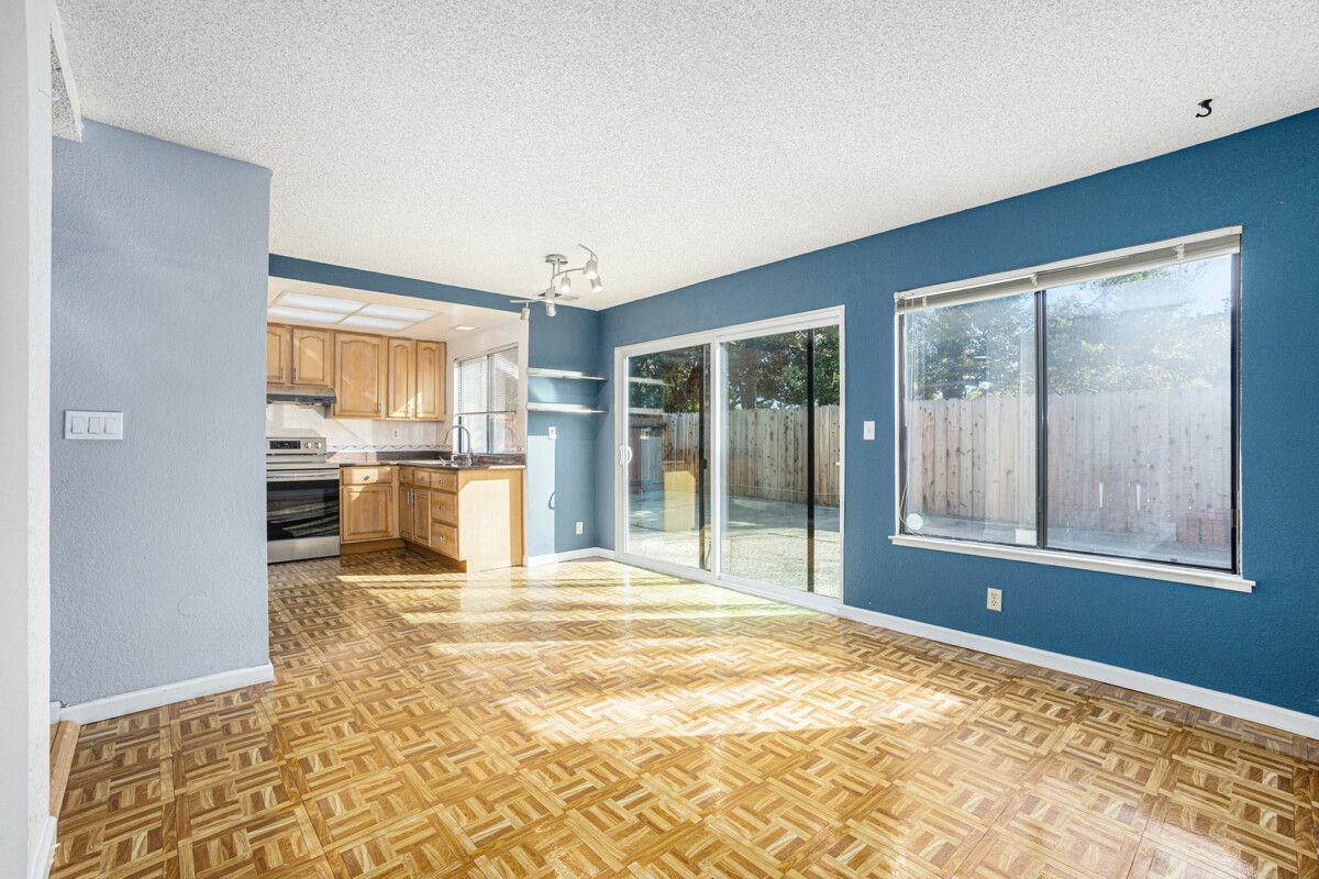 1194 Silva Lane 