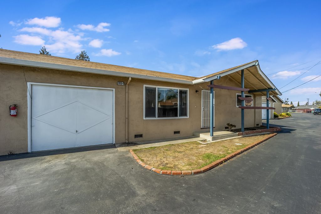 265 Flint Ct #2