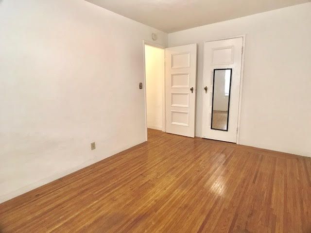 1537 Everett Street #2